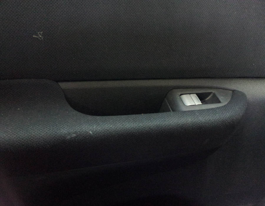 Honda FRV I-VTEC SE window-switch-passenger-side-rear